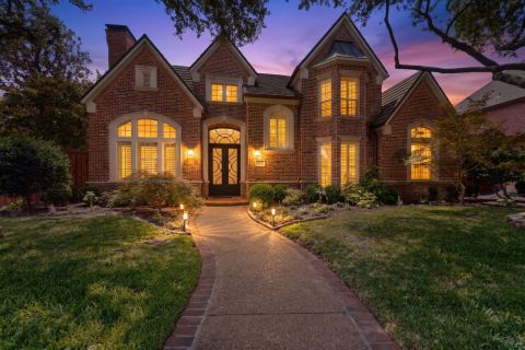 5700 Walden Drive, Plano