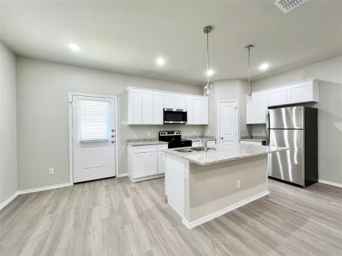 3501 E Renfro Street 103, Burleson, TX 76028 — photo 2