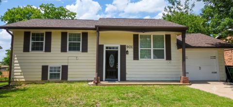 901 E Daugherty Drive, Garland, TX 75041 — photo 2
