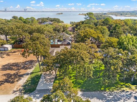 3504 Lakeridge Drive, Grapevine, TX 76051 — photo 2
