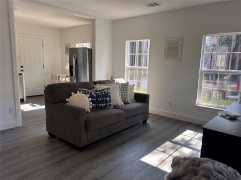 211 Kerby Street, Arlington, TX 76013 — photo 2