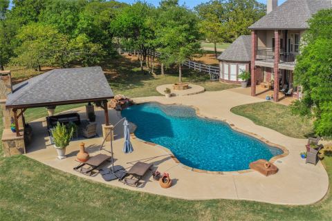 419 E Hickory Ridge Circle, Argyle