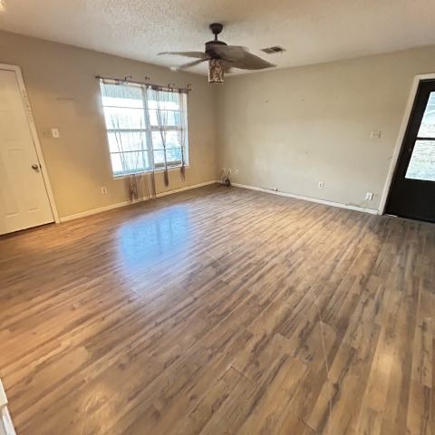 506 N Avenue X, Clifton, TX 76634 — photo 3