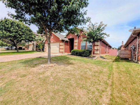 2221 Cavalry Drive, Fort Worth, TX 76177 — photo 2