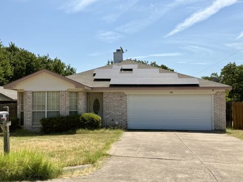 326 King Arthur Drive, Weatherford