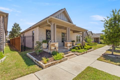4825 Beaver Creek Drive, Arlington