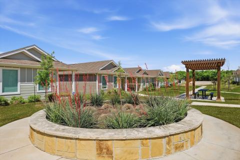 454 Eagle Wind Way, Ferris, TX 75125 — photo 2