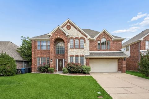 4512 Stone Mountain Drive, Fort Worth