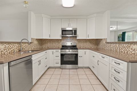 1428 Creekview Drive, Lewisville, TX 75067 — photo 3