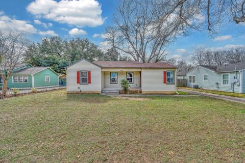 3213 S 3rd Street, Waco