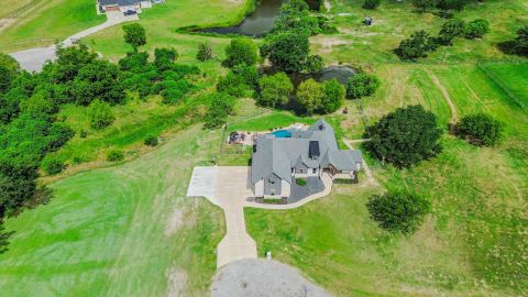 401 Spring Valley Road, Weatherford, TX 76087 — photo 2