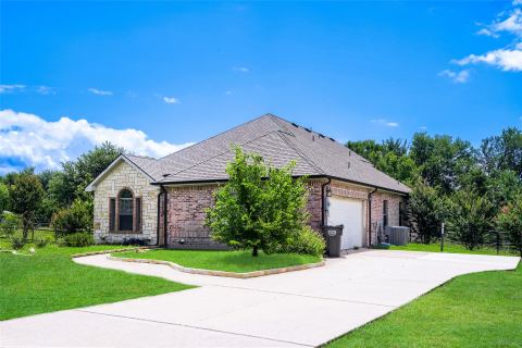 131 Avalon Drive, Princeton, TX 75407 — photo 2