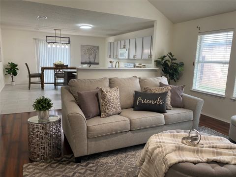 5534 Mandarin Way, Dallas, TX 75249 — photo 3