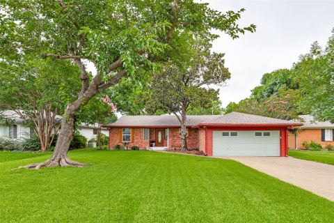 524 Carol Court, Richardson, TX 75081 — photo 2
