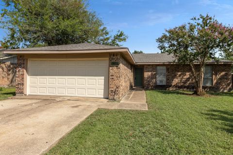 1633 Bette Drive, Mesquite