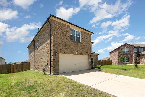 2117 Jeanine Drive, Anna