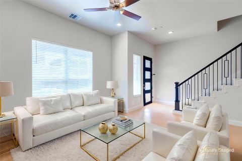 2917 Troutt Drive, Carrollton, TX 75010 — photo 2