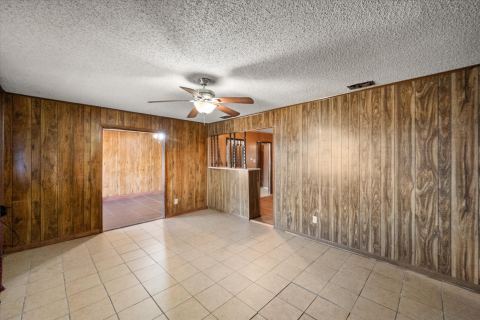 1204 E 13th Avenue, Corsicana, TX 75110 — photo 2
