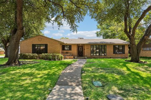 3566 Princess Lane, Dallas