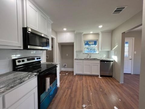 1210 S Travis Avenue, Denison, TX 75021 — photo 2