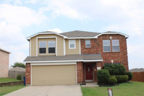 2435 Castle Pines Drive, Burleson