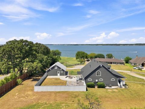 718 County Road 3121, Corsicana
