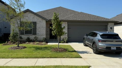 820 JACQUELYN DR, Little Elm