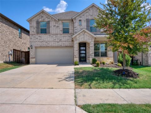7318 Running Iron Trail, Sachse