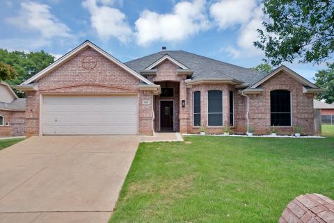 409 Bryce Lane, Arlington, TX 76013 — photo 2
