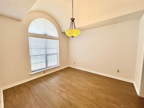 6105 Paradise Drive, Arlington, TX 76001 — photo 3