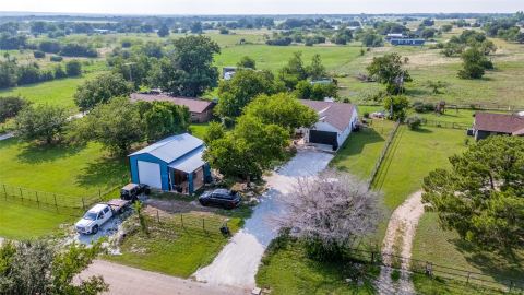 1052 Meandering Way, China Spring, TX 76633 — photo 2