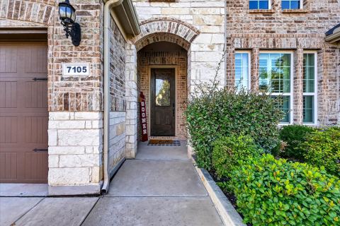7105 Elk Springs Drive, Argyle, TX 76226 — photo 3