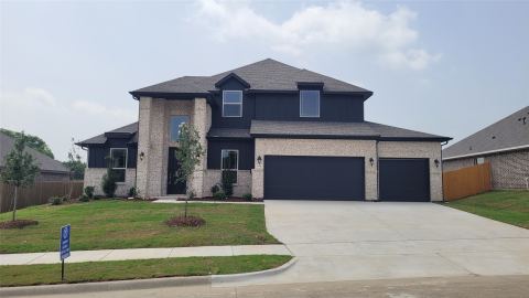 732 Candace Drive, DeSoto, TX 75115 — photo 2