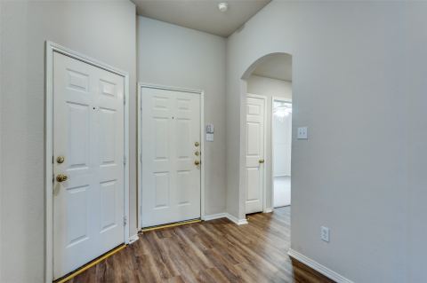 5608 Seafield Lane, Fort Worth, TX 76135 — photo 2