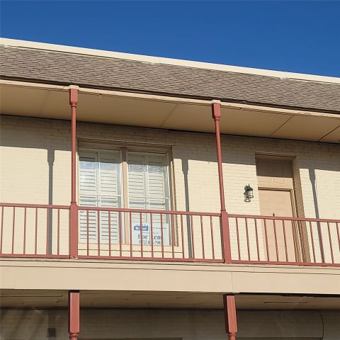 212 W Knox Street 2, Ennis, TX 75119 — photo 2