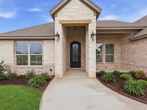 11605 Caracal Drive, Godley, TX 76044 — photo 2
