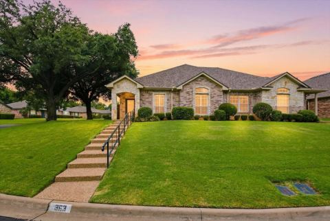 363 Old Mill Creek Drive, Woodway