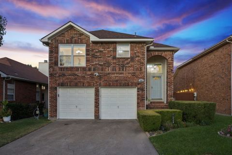 707 Meadowcreek Court, Garland, TX 75043 — photo 2