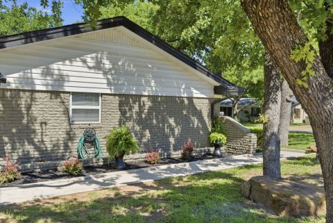 1001 NW 11th Street, Mineral Wells, TX 76067 — photo 2