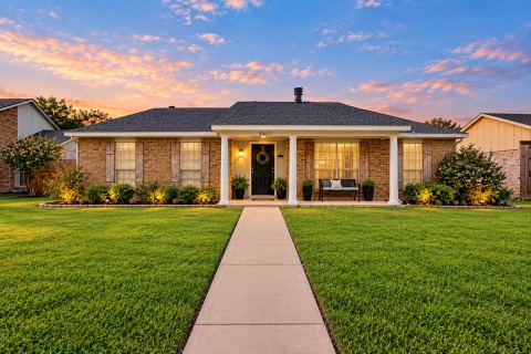 8605 Woodside Drive, Rowlett