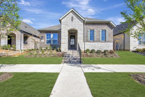 2075 Emerald Grove Drive, Arlington