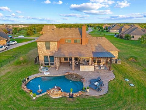5062 White Pine Drive, Royse City