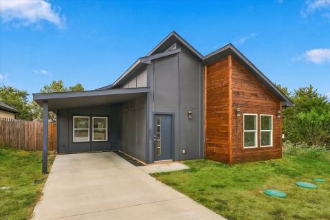 3023 Brazos River Drive, Granbury
