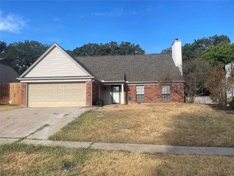 1807 Chittam Drive, Euless, TX 76039 — photo 2