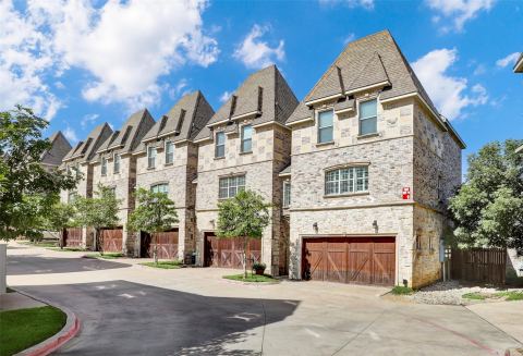 2700 Club Ridge Drive 8, Lewisville, TX 75067 — photo 2