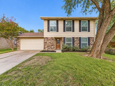 2109 Via Estrada, Carrollton