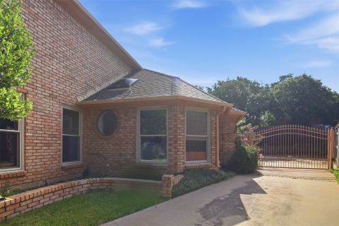 6701 Mt Vernon Court, Arlington, TX 76017 — photo 3
