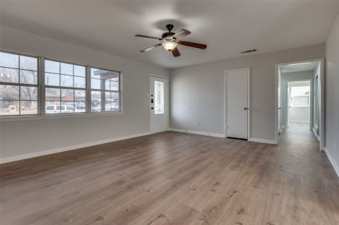 800 E Tucker Boulevard, Arlington, TX 76010 — photo 3