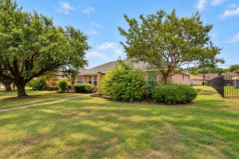 2040 Garden Crest Lane, Dallas, TX 75232 — photo 3