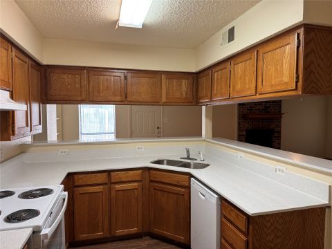 1008 Irene Street, Burleson, TX 76028 — photo 2